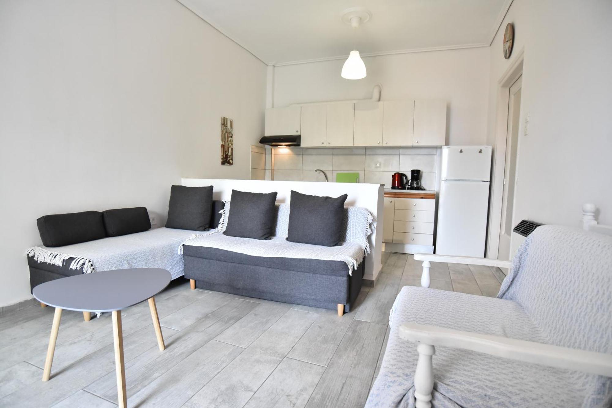 Luca Apartments PalaiónTsiflíkion Esterno foto