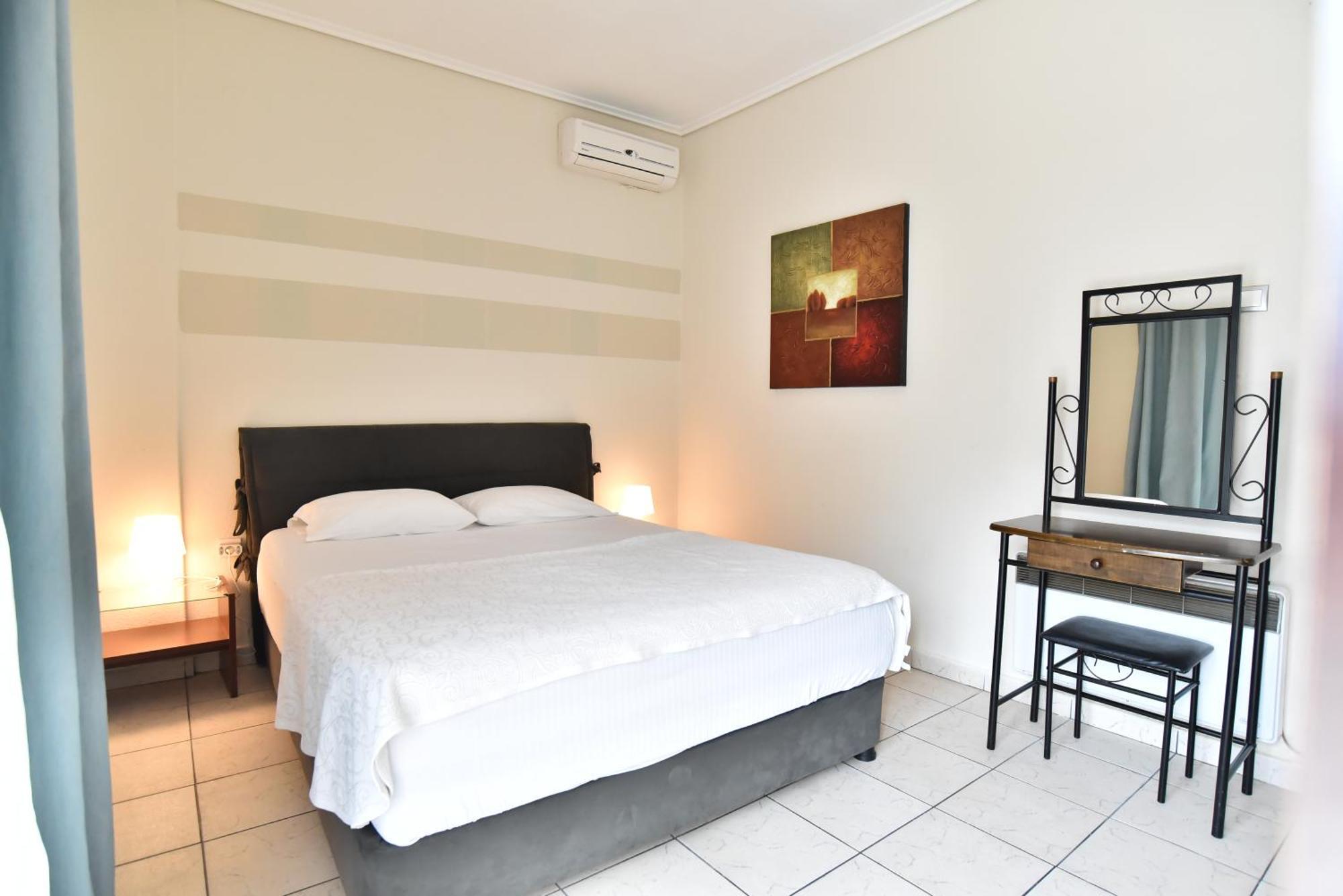 Luca Apartments PalaiónTsiflíkion Esterno foto